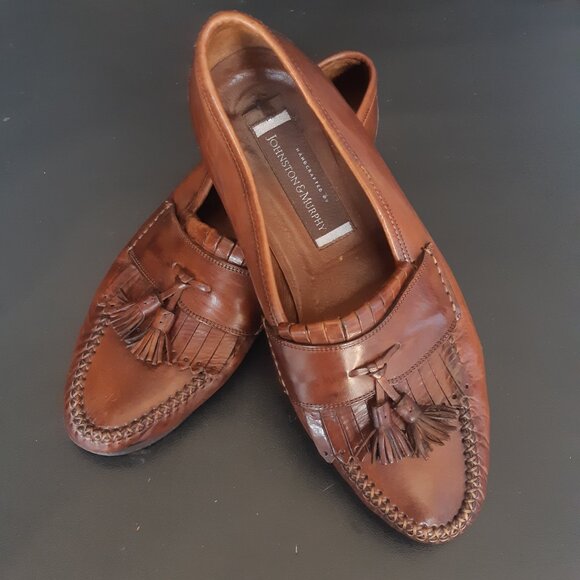 Johnston & Murphy SZ 9.5 Chestnut Brown Men's Tassel Loafers with Kilt Fringe - Picture 2 of 13